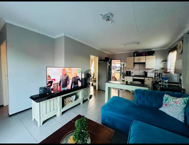 3 BEDROOM HOUSE FOR SALE IN HEATHERVIEW